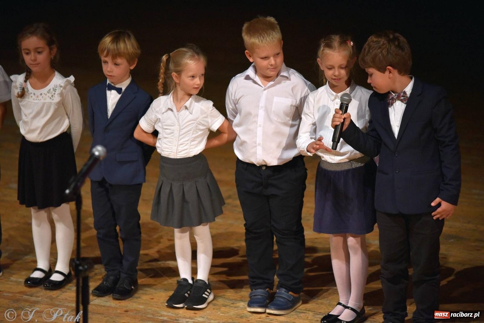 Zdjęcie w galerii na portalu naszraciborz.pl: Szkoła w Brzeziu świętuje 140-lecie [FOTO i WIDEO] wiadomości z regionu