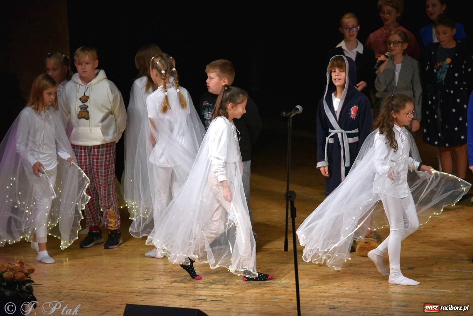 Zdjęcie w galerii na portalu naszraciborz.pl: Szkoła w Brzeziu świętuje 140-lecie [FOTO i WIDEO] wiadomości z regionu