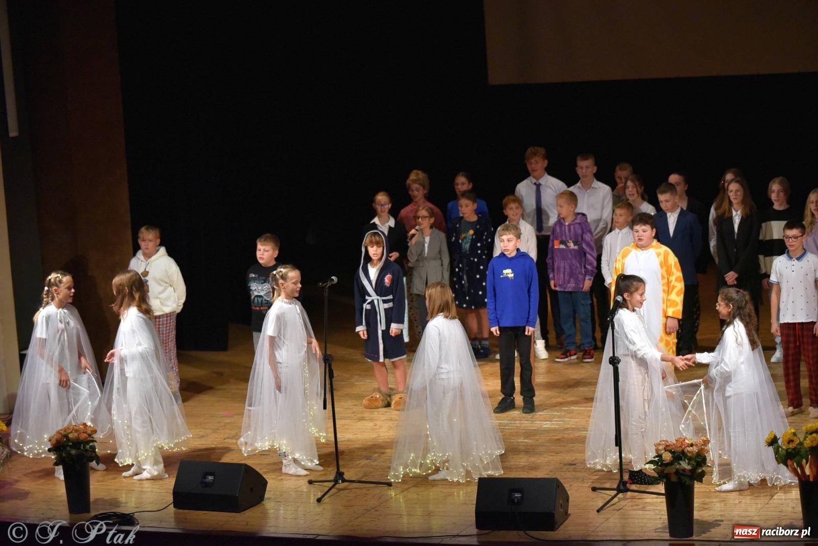 Zdjęcie w galerii na portalu naszraciborz.pl: Szkoła w Brzeziu świętuje 140-lecie [FOTO i WIDEO] wiadomości z regionu