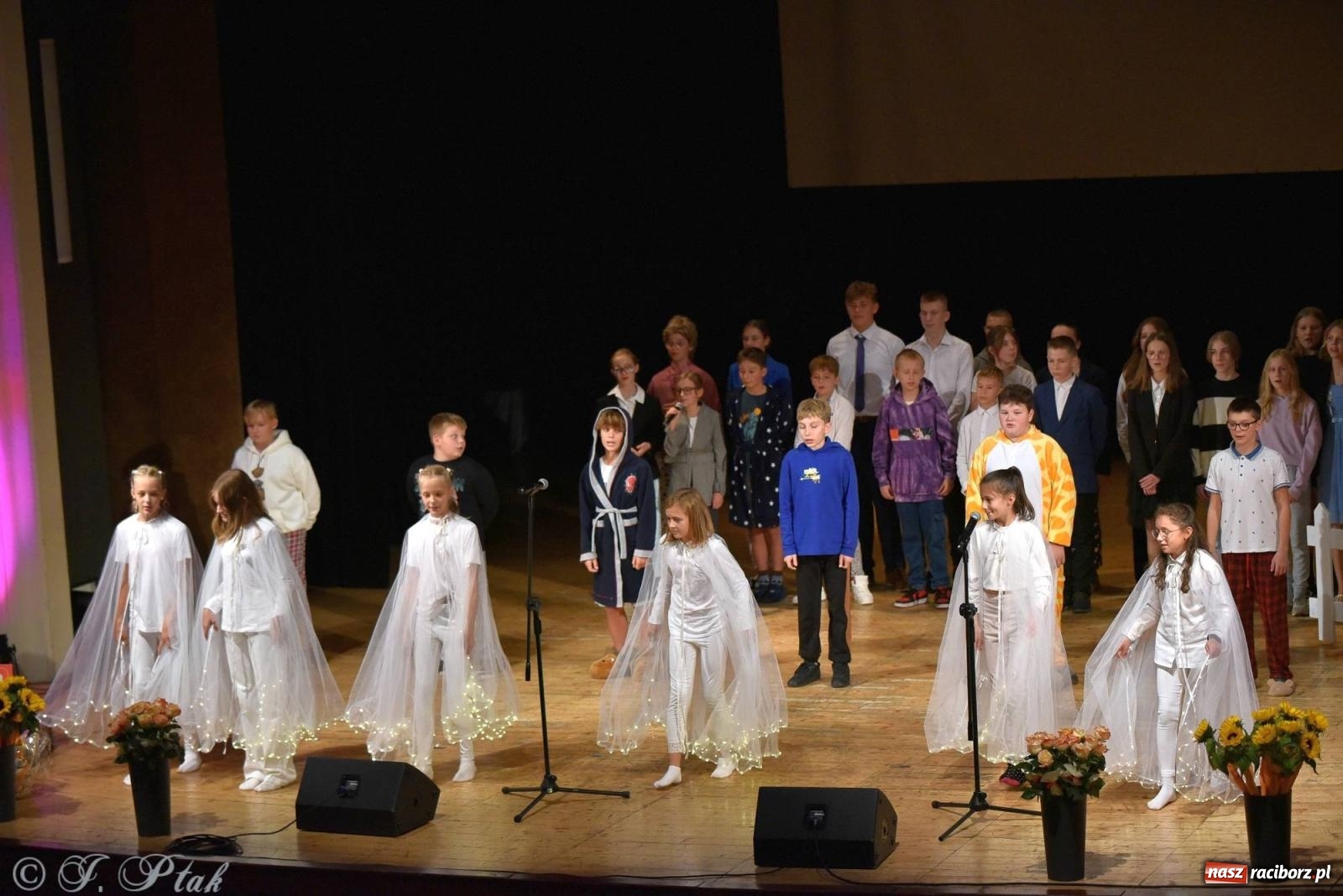 Zdjęcie w galerii na portalu naszraciborz.pl: Szkoła w Brzeziu świętuje 140-lecie [FOTO i WIDEO] wiadomości z regionu