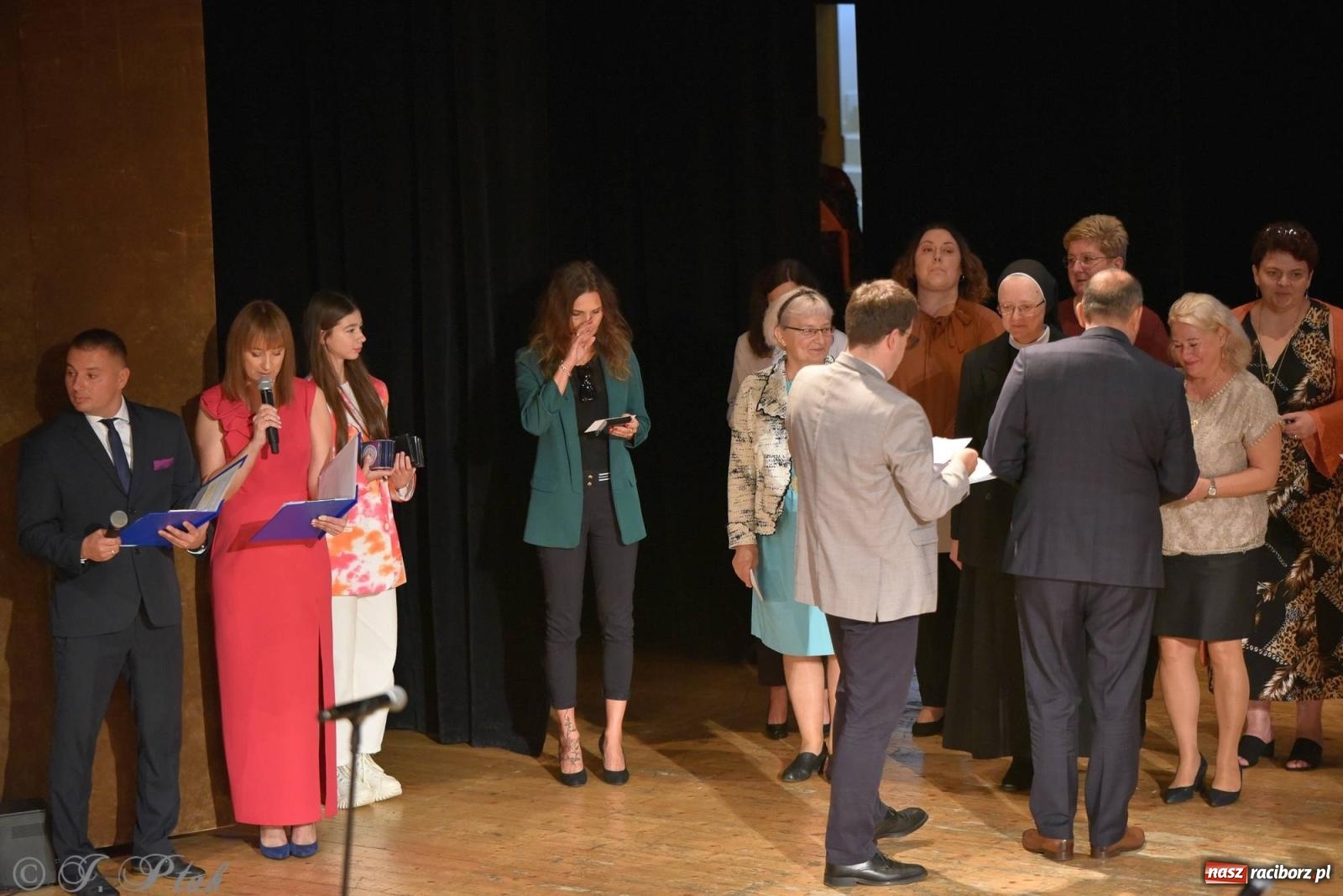 Zdjęcie w galerii na portalu naszraciborz.pl: Szkoła w Brzeziu świętuje 140-lecie [FOTO i WIDEO] wiadomości z regionu