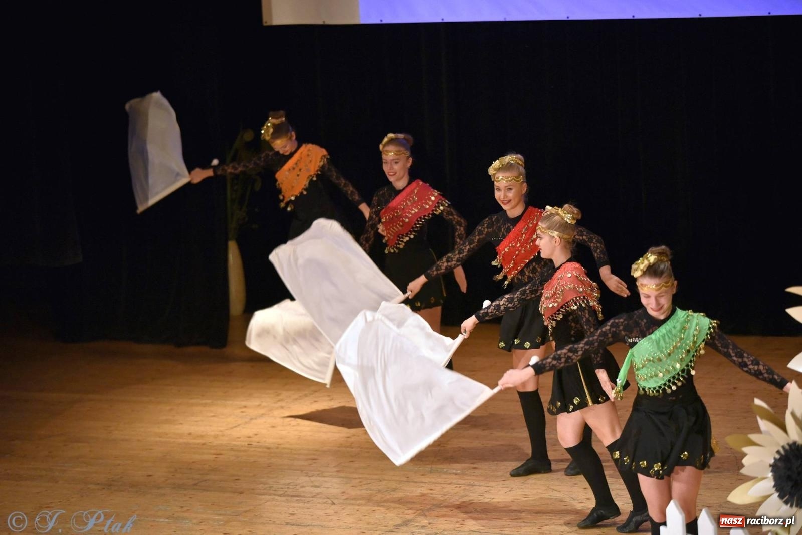 Zdjęcie w galerii na portalu naszraciborz.pl: Szkoła w Brzeziu świętuje 140-lecie [FOTO i WIDEO] wiadomości z regionu