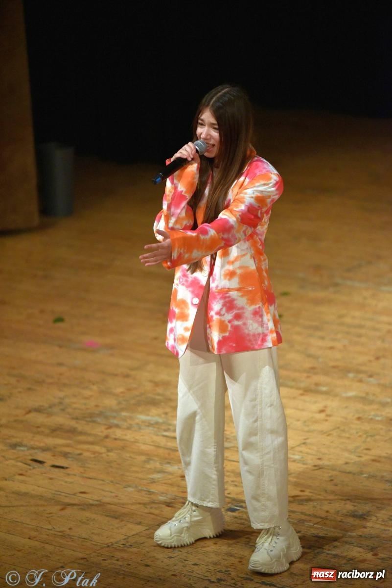 Zdjęcie w galerii na portalu naszraciborz.pl: Szkoła w Brzeziu świętuje 140-lecie [FOTO i WIDEO] wiadomości z regionu