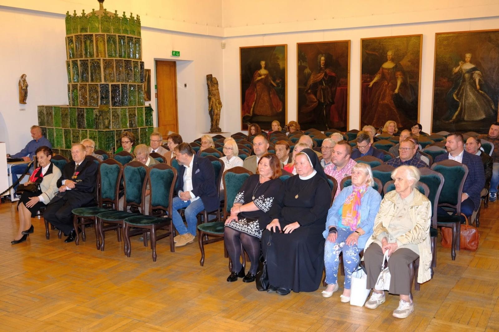 Zdjęcie w galerii na portalu naszraciborz.pl: Józef Gawlina, biskup, żołnierz, pielgrzym. Nowa wystawa w Muzeum [FOTO] wiadomości z regionu