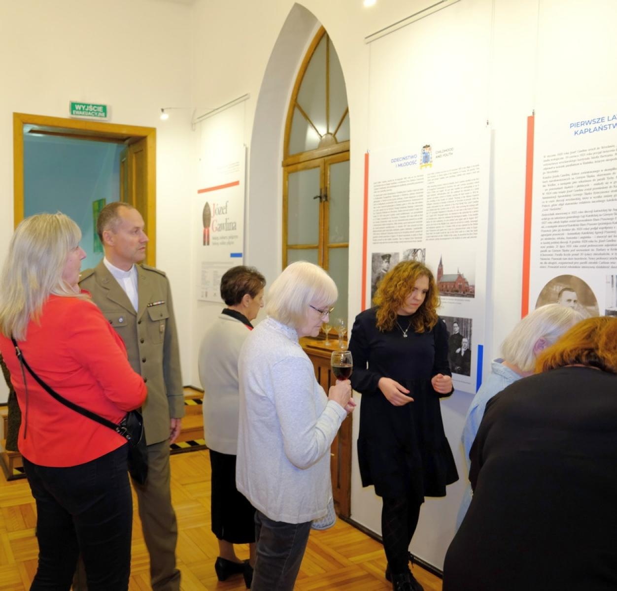 Zdjęcie w galerii na portalu naszraciborz.pl: Józef Gawlina, biskup, żołnierz, pielgrzym. Nowa wystawa w Muzeum [FOTO] wiadomości z regionu
