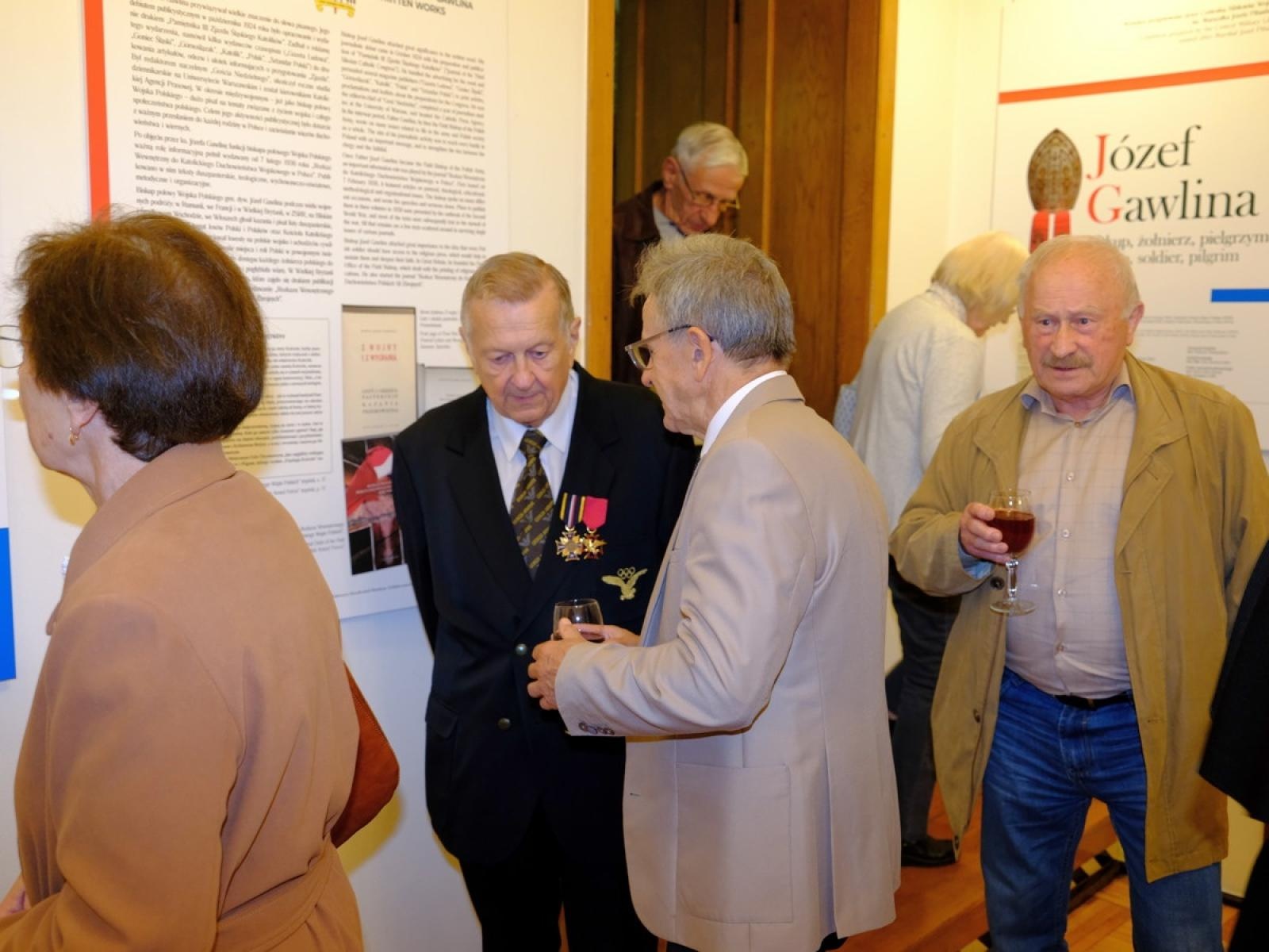 Zdjęcie w galerii na portalu naszraciborz.pl: Józef Gawlina, biskup, żołnierz, pielgrzym. Nowa wystawa w Muzeum [FOTO] wiadomości z regionu
