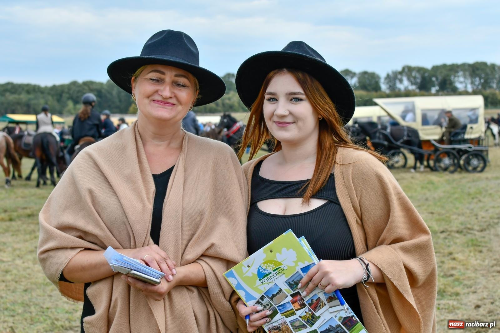 Zdjęcie w galerii na portalu naszraciborz.pl: Hubertus w Kornowacu. Parada po gminie i pogoń za lisem [FOTO i WIDEO] wiadomości z regionu