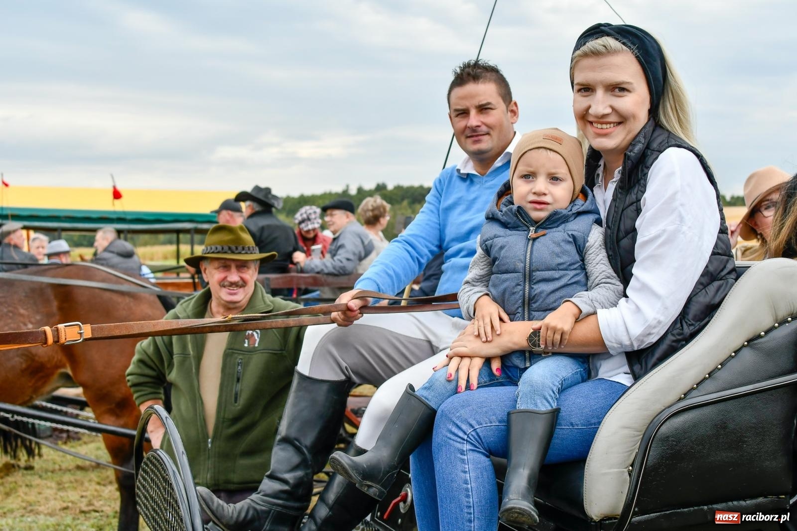 Zdjęcie w galerii na portalu naszraciborz.pl: Hubertus w Kornowacu. Parada po gminie i pogoń za lisem [FOTO i WIDEO] wiadomości z regionu