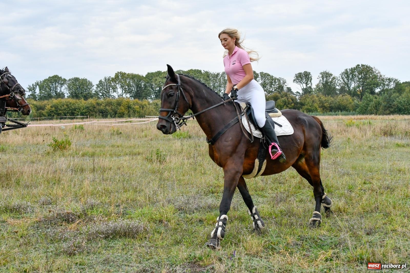 Zdjęcie w galerii na portalu naszraciborz.pl: Hubertus w Kornowacu. Parada po gminie i pogoń za lisem [FOTO i WIDEO] wiadomości z regionu