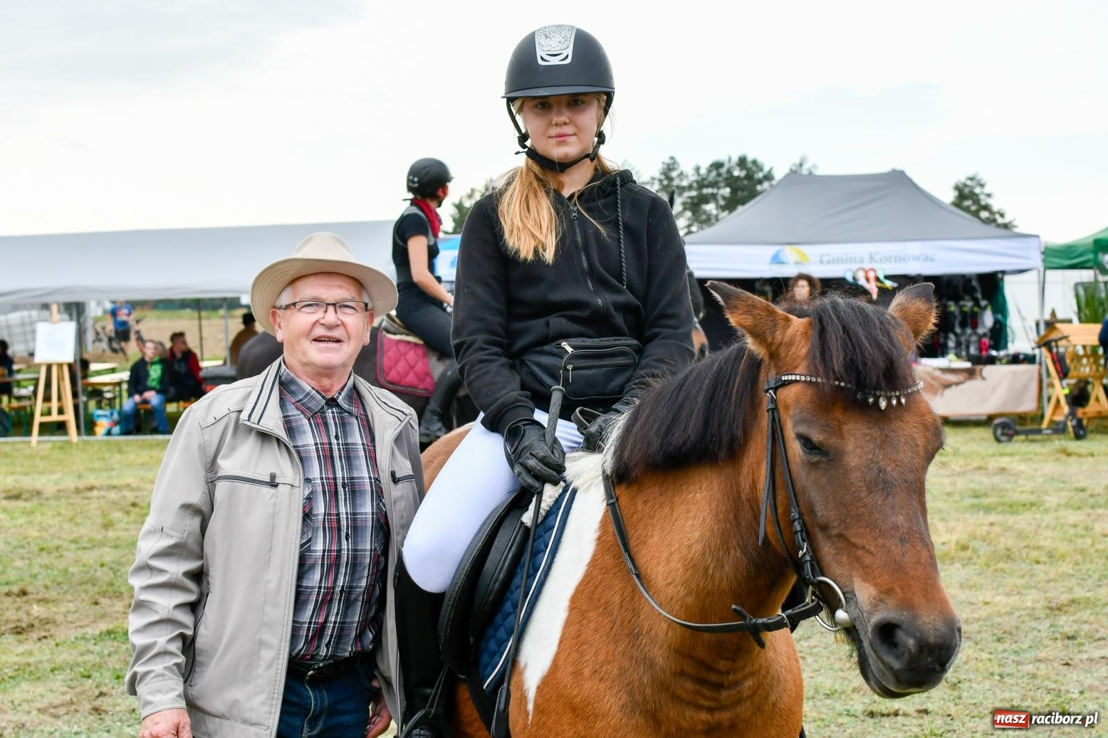 Zdjęcie w galerii na portalu naszraciborz.pl: Hubertus w Kornowacu. Parada po gminie i pogoń za lisem [FOTO i WIDEO] wiadomości z regionu