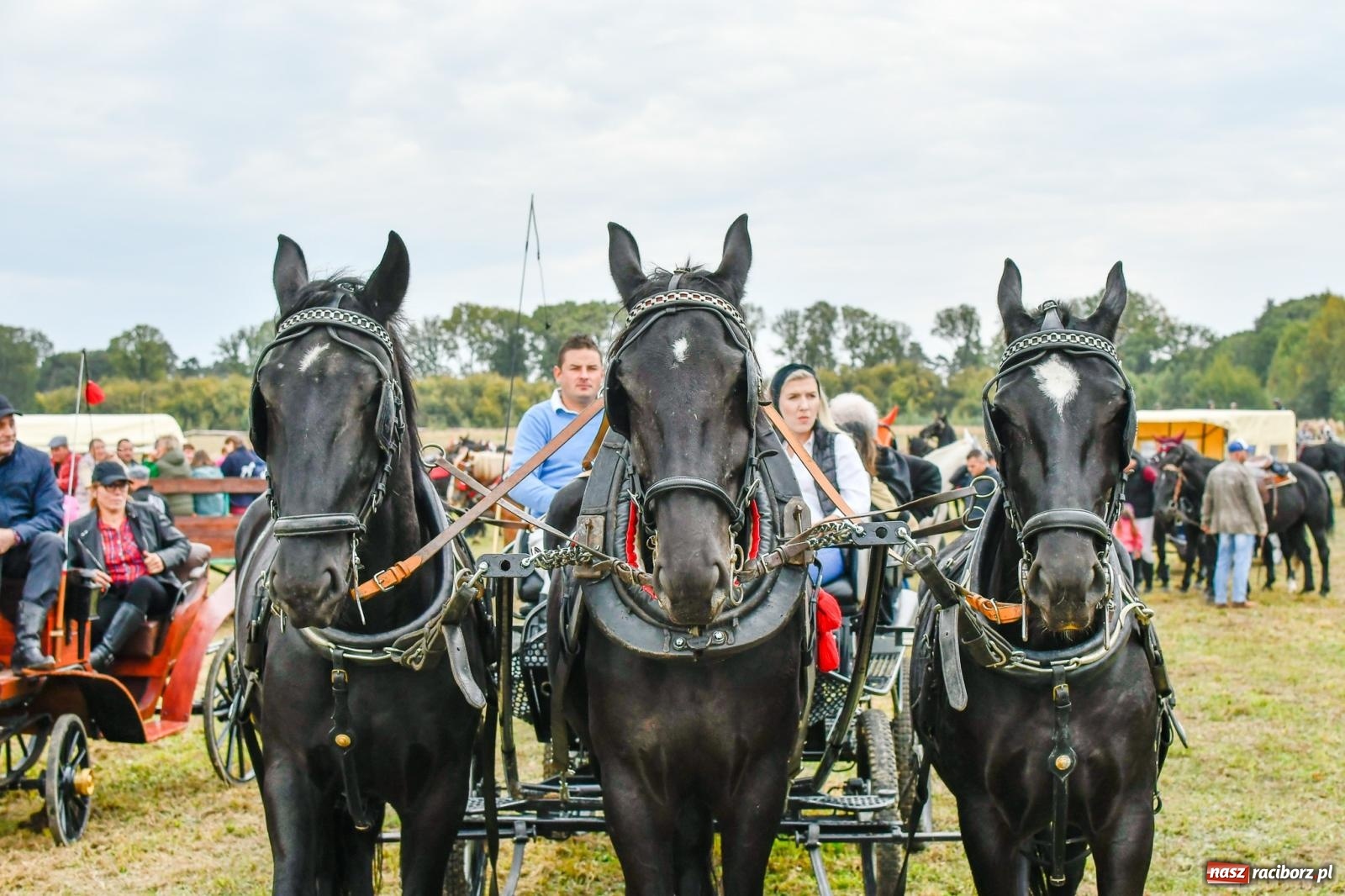 Zdjęcie w galerii na portalu naszraciborz.pl: Hubertus w Kornowacu. Parada po gminie i pogoń za lisem [FOTO i WIDEO] wiadomości z regionu