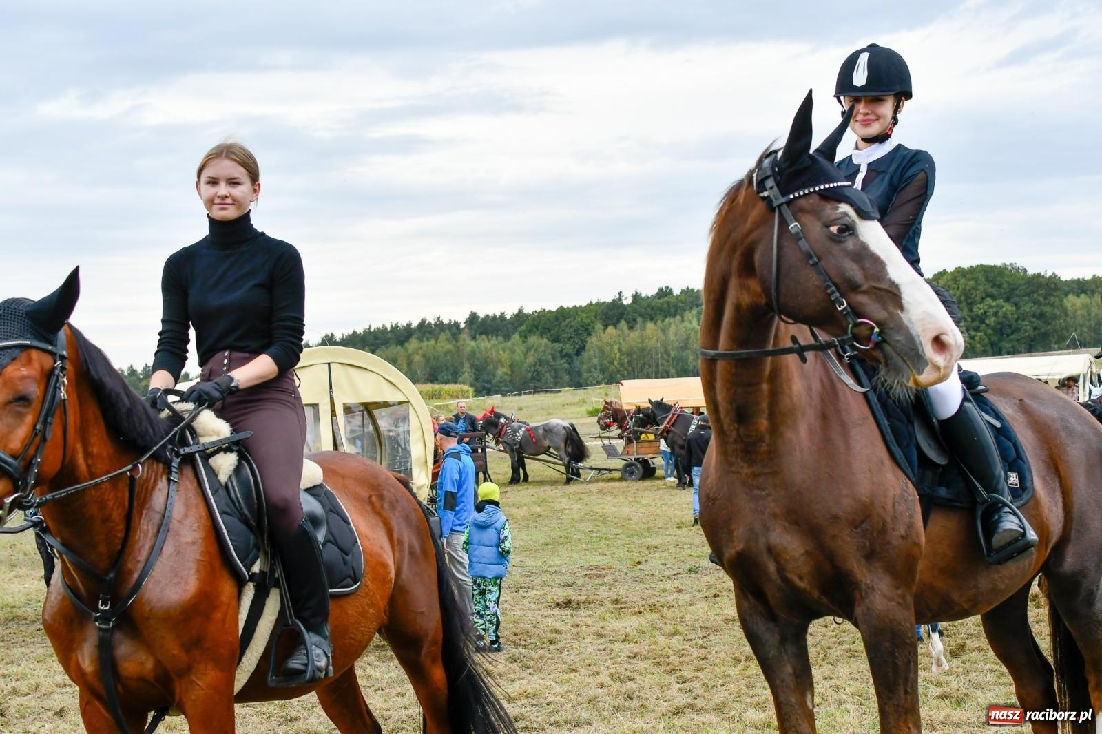 Zdjęcie w galerii na portalu naszraciborz.pl: Hubertus w Kornowacu. Parada po gminie i pogoń za lisem [FOTO i WIDEO] wiadomości z regionu