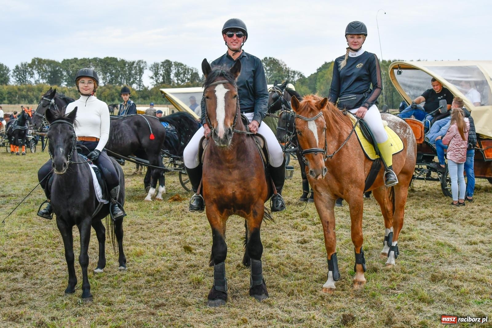Zdjęcie w galerii na portalu naszraciborz.pl: Hubertus w Kornowacu. Parada po gminie i pogoń za lisem [FOTO i WIDEO] wiadomości z regionu