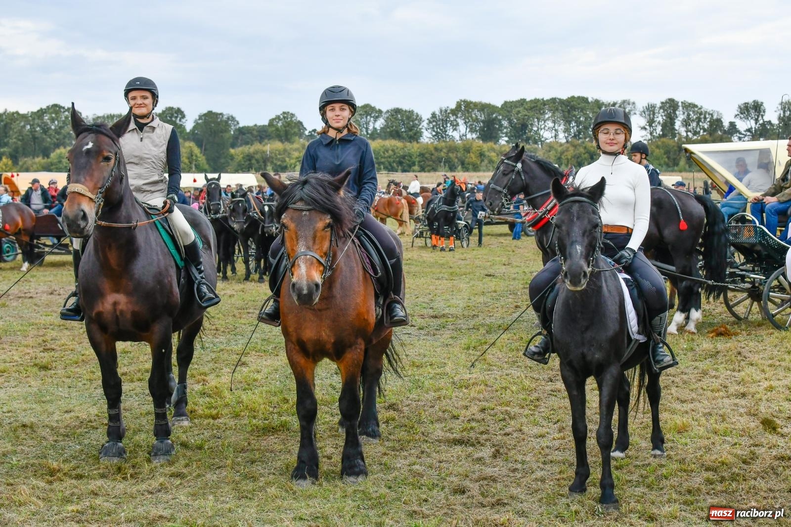 Zdjęcie w galerii na portalu naszraciborz.pl: Hubertus w Kornowacu. Parada po gminie i pogoń za lisem [FOTO i WIDEO] wiadomości z regionu