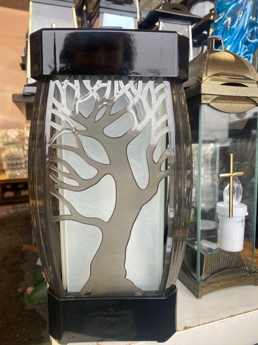 Zdjęcie w galerii na portalu naszraciborz.pl: Kiermasz zniczy i stroików przy Auchan. Największy wybór w okolicy, teraz duży rabat wiadomości z regionu