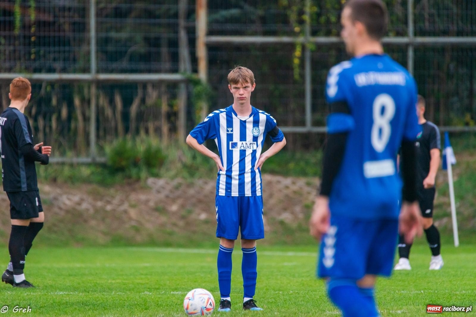 Zdjęcie w galerii na portalu naszraciborz.pl: Markowice kontra Pietrowice. Nerwowo, czerwono i bez goli [FOTO] wiadomości z regionu