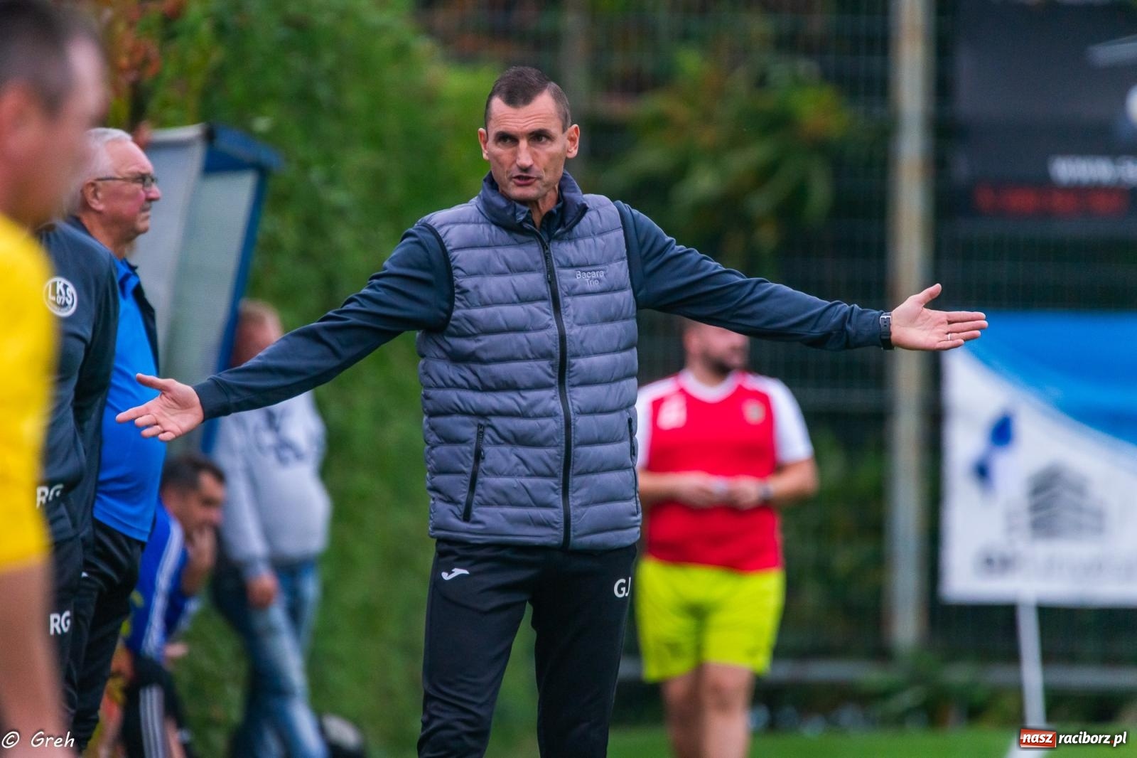 Zdjęcie w galerii na portalu naszraciborz.pl: Markowice kontra Pietrowice. Nerwowo, czerwono i bez goli [FOTO] wiadomości z regionu