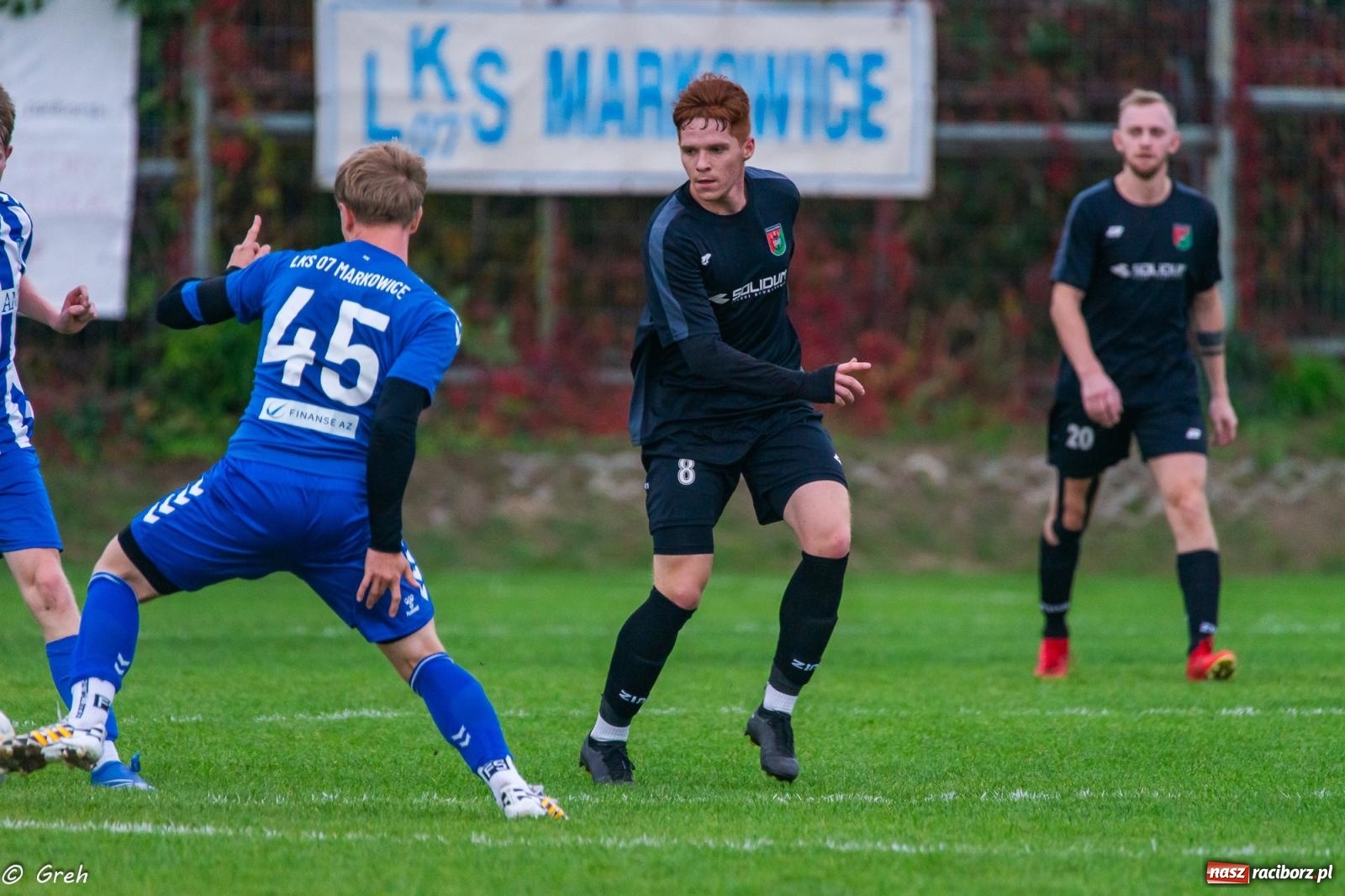 Zdjęcie w galerii na portalu naszraciborz.pl: Markowice kontra Pietrowice. Nerwowo, czerwono i bez goli [FOTO] wiadomości z regionu