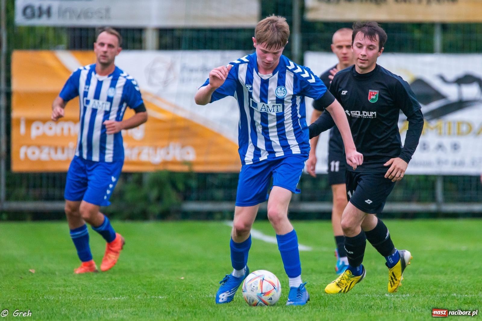 Zdjęcie w galerii na portalu naszraciborz.pl: Markowice kontra Pietrowice. Nerwowo, czerwono i bez goli [FOTO] wiadomości z regionu