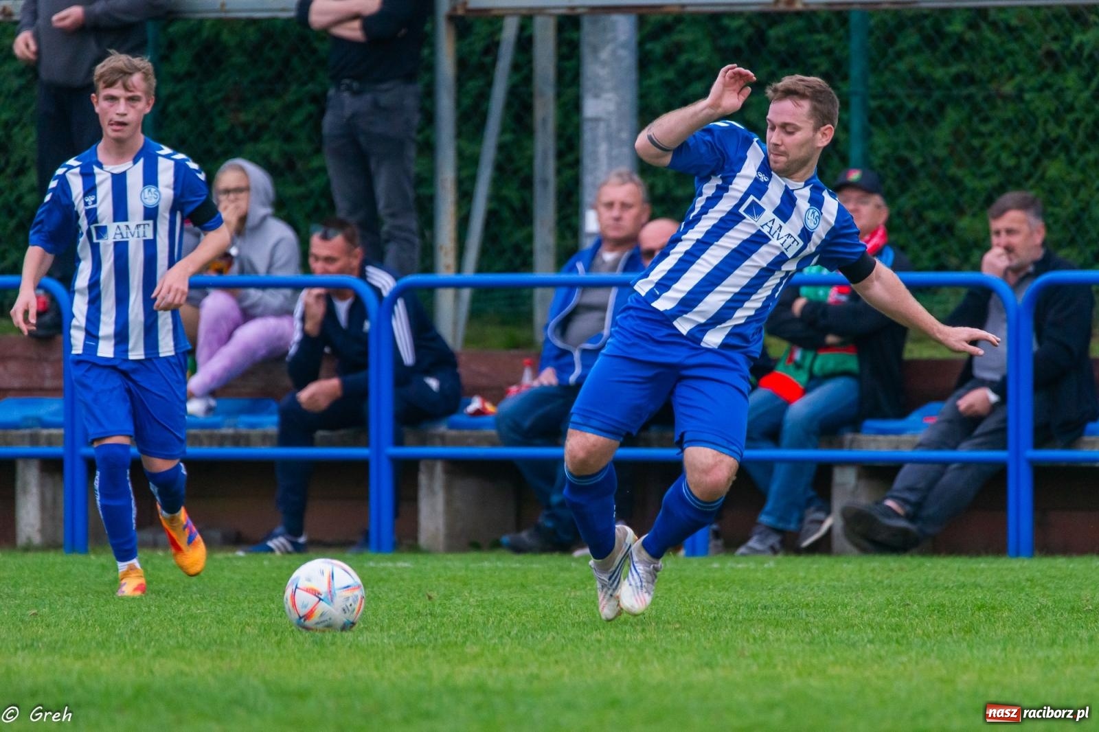 Zdjęcie w galerii na portalu naszraciborz.pl: Markowice kontra Pietrowice. Nerwowo, czerwono i bez goli [FOTO] wiadomości z regionu