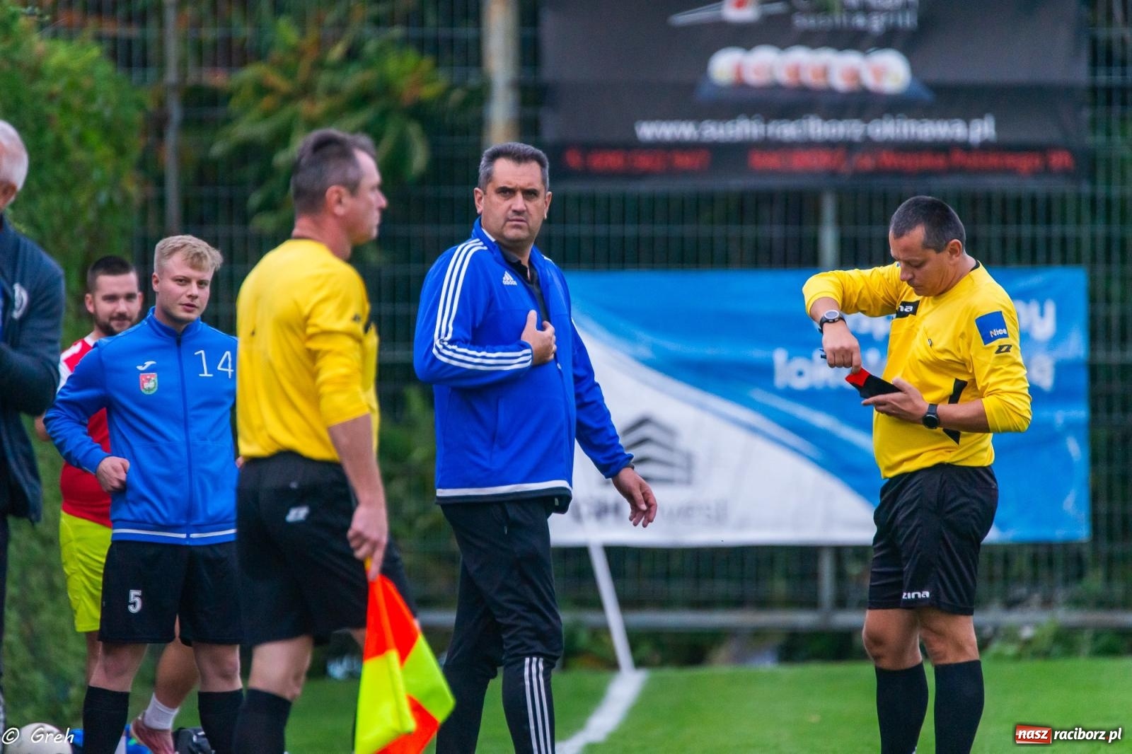 Zdjęcie w galerii na portalu naszraciborz.pl: Markowice kontra Pietrowice. Nerwowo, czerwono i bez goli [FOTO] wiadomości z regionu