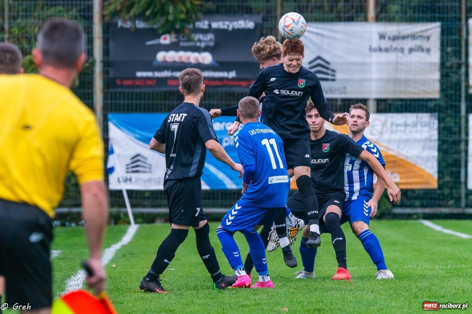 Zdjęcie w galerii na portalu naszraciborz.pl: Markowice kontra Pietrowice. Nerwowo, czerwono i bez goli [FOTO] wiadomości z regionu