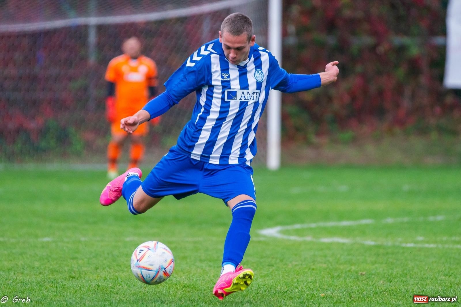 Zdjęcie w galerii na portalu naszraciborz.pl: Markowice kontra Pietrowice. Nerwowo, czerwono i bez goli [FOTO] wiadomości z regionu