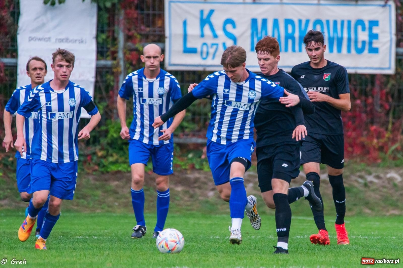 Zdjęcie w galerii na portalu naszraciborz.pl: Markowice kontra Pietrowice. Nerwowo, czerwono i bez goli [FOTO] wiadomości z regionu