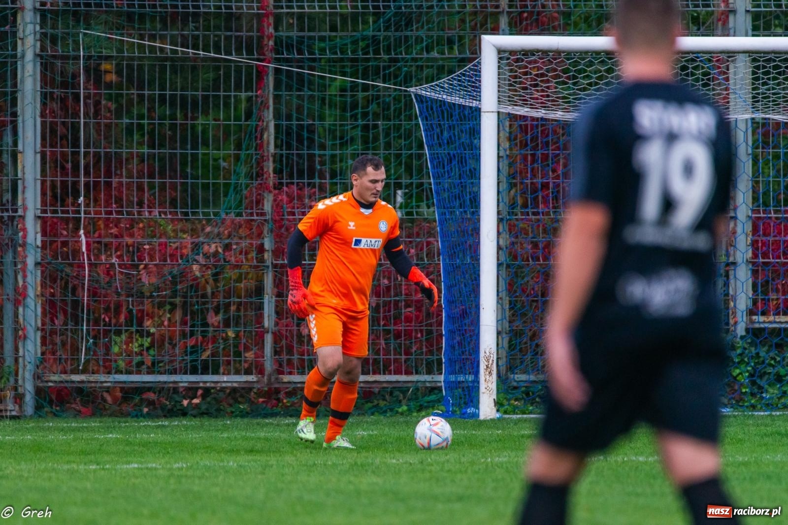 Zdjęcie w galerii na portalu naszraciborz.pl: Markowice kontra Pietrowice. Nerwowo, czerwono i bez goli [FOTO] wiadomości z regionu