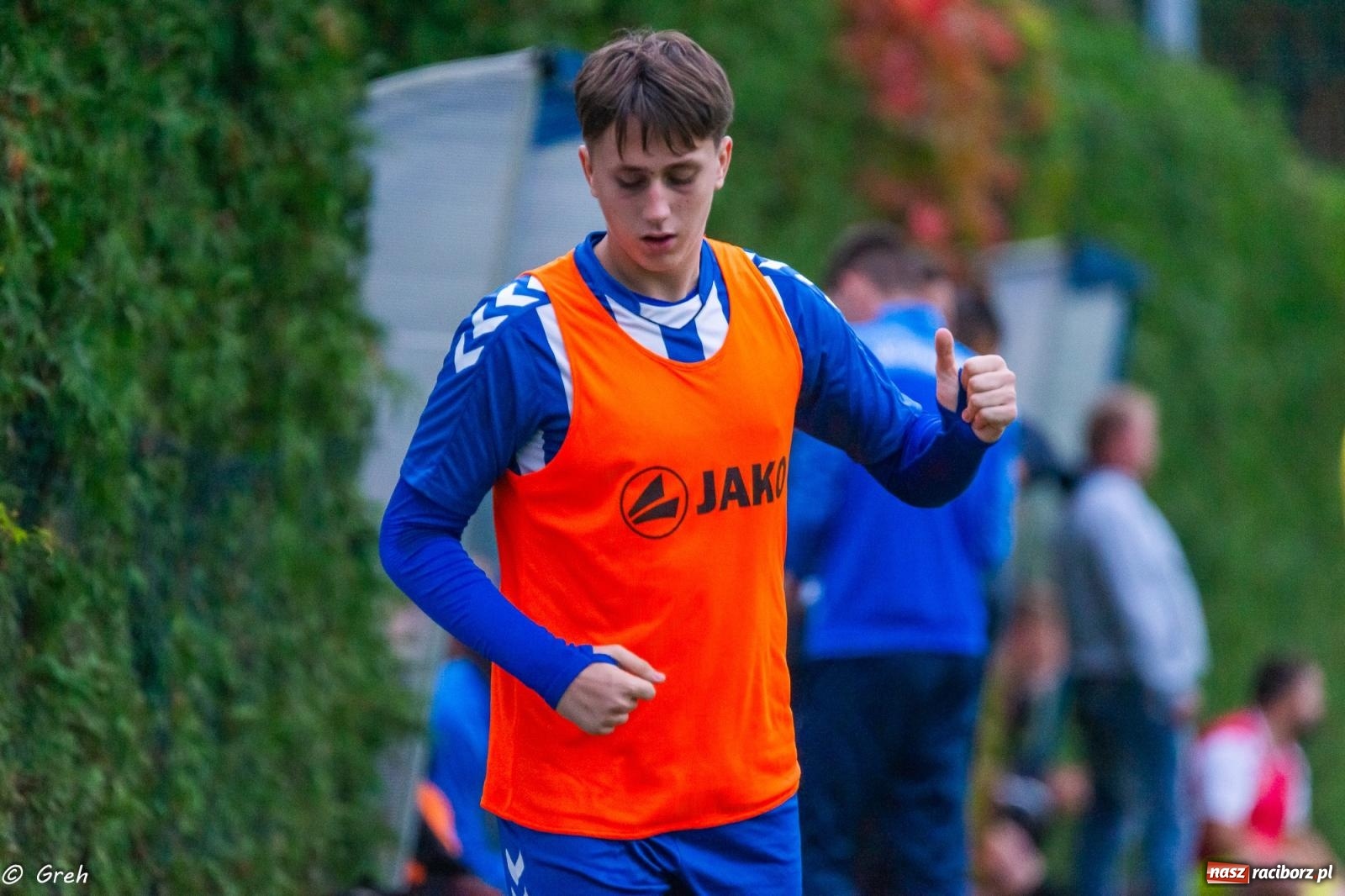 Zdjęcie w galerii na portalu naszraciborz.pl: Markowice kontra Pietrowice. Nerwowo, czerwono i bez goli [FOTO] wiadomości z regionu