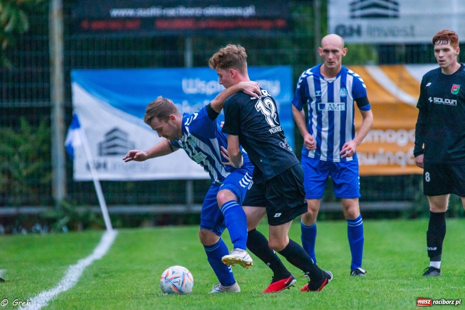 Zdjęcie w galerii na portalu naszraciborz.pl: Markowice kontra Pietrowice. Nerwowo, czerwono i bez goli [FOTO] wiadomości z regionu