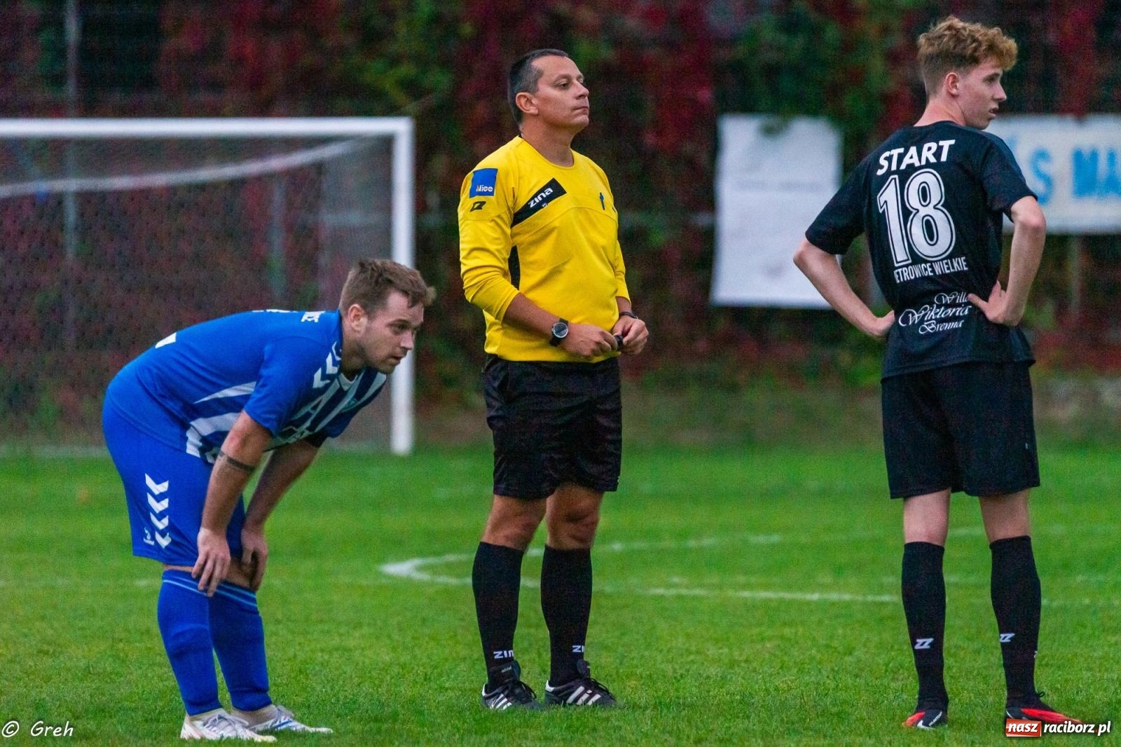 Zdjęcie w galerii na portalu naszraciborz.pl: Markowice kontra Pietrowice. Nerwowo, czerwono i bez goli [FOTO] wiadomości z regionu