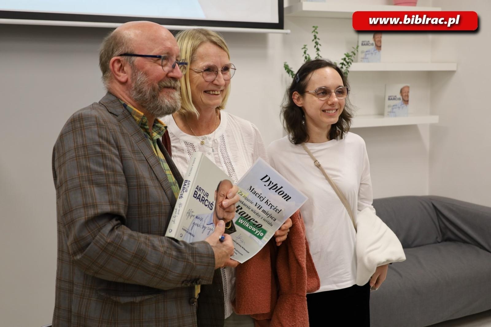 Zdjęcie w galerii na portalu naszraciborz.pl: Aktor musi grać, by żyć! Artur Barciś w Raciborzu na bis wiadomości z regionu