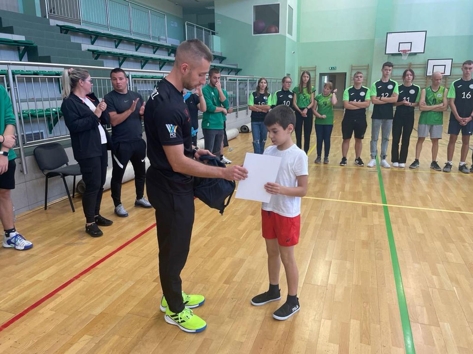 Zdjęcie w galerii na portalu naszraciborz.pl: Zbijak Cup 2023. SP 3 i SP 13 najlepsze [FOTO] wiadomości z regionu