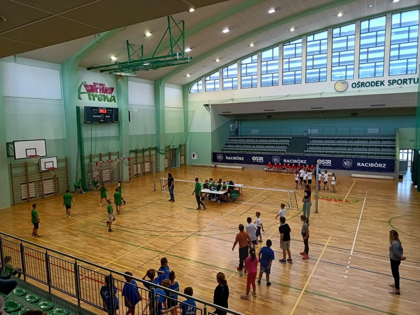 Zdjęcie w galerii na portalu naszraciborz.pl: Zbijak Cup 2023. SP 3 i SP 13 najlepsze [FOTO] wiadomości z regionu