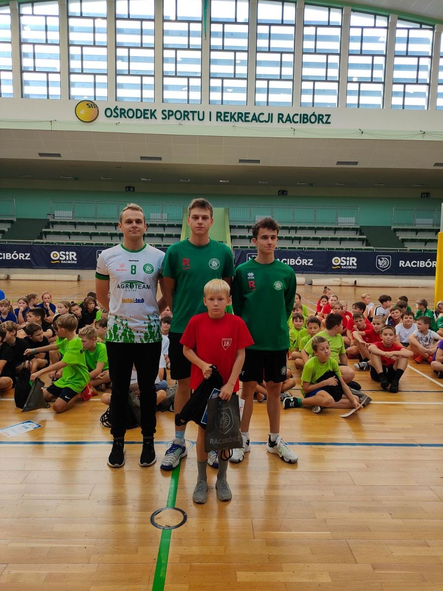 Zdjęcie w galerii na portalu naszraciborz.pl: Zbijak Cup 2023. SP 3 i SP 13 najlepsze [FOTO] wiadomości z regionu