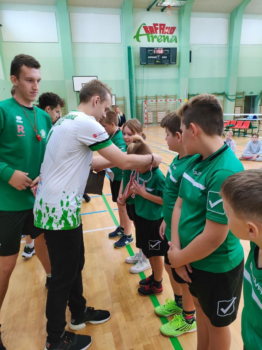 Zdjęcie w galerii na portalu naszraciborz.pl: Zbijak Cup 2023. SP 3 i SP 13 najlepsze [FOTO] wiadomości z regionu