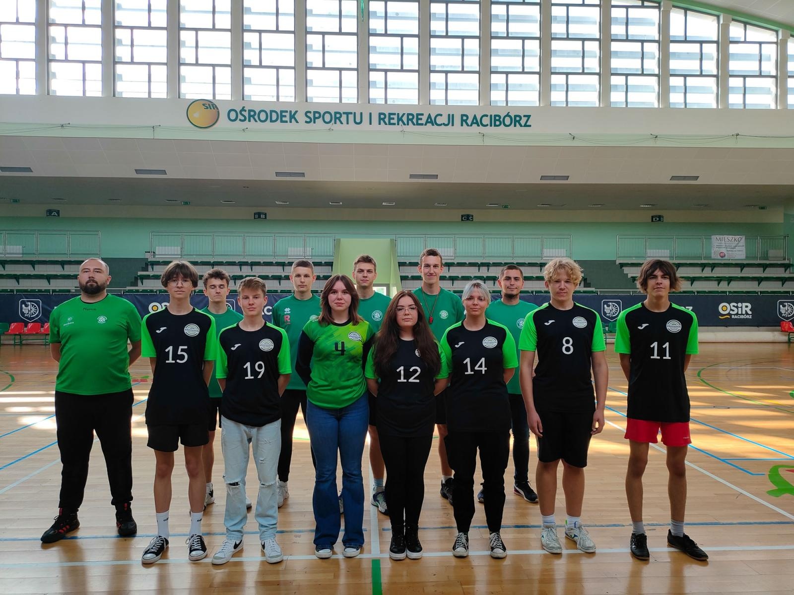 Zdjęcie w galerii na portalu naszraciborz.pl: Zbijak Cup 2023. SP 3 i SP 13 najlepsze [FOTO] wiadomości z regionu