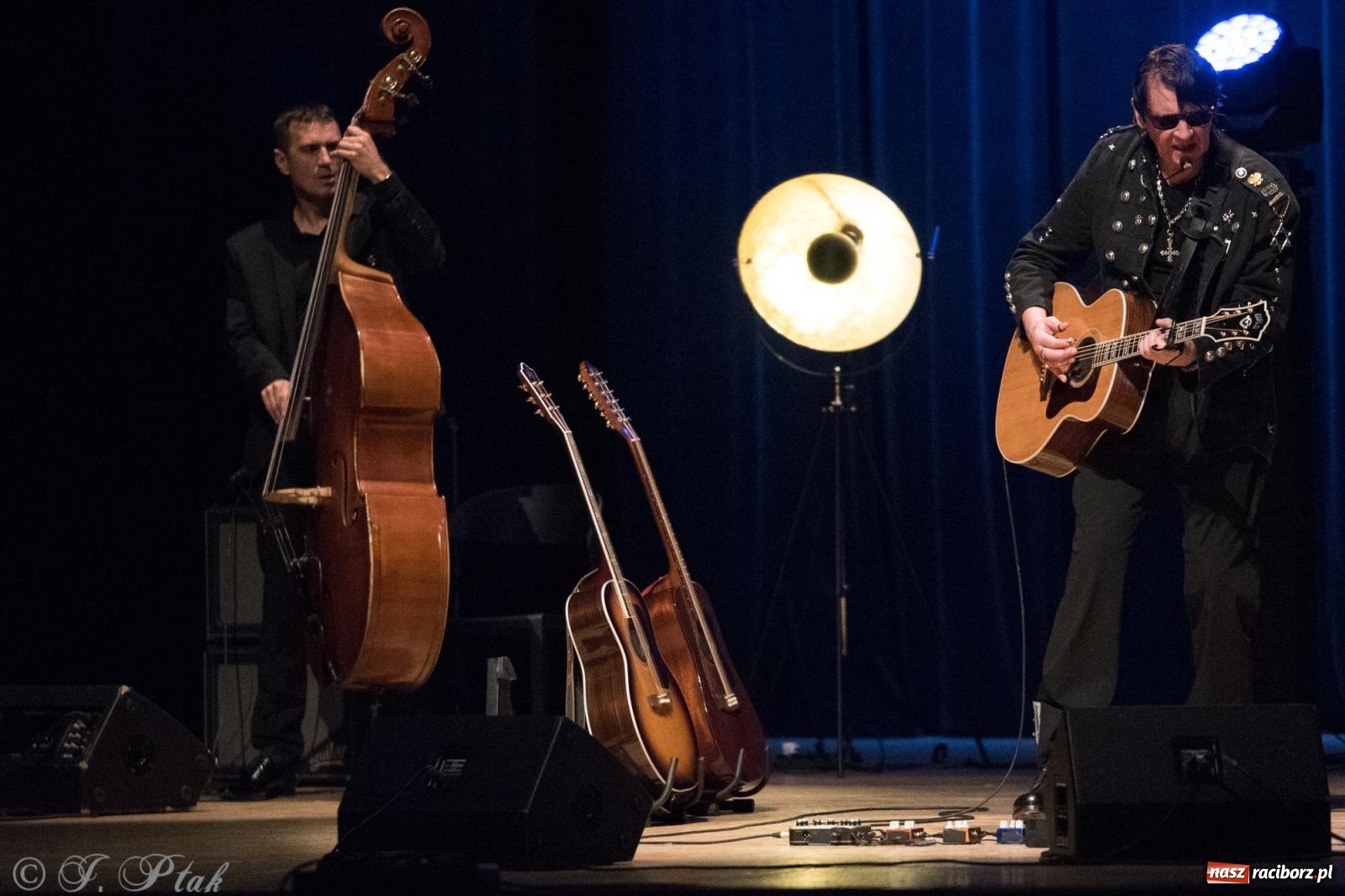 Zdjęcie w galerii na portalu naszraciborz.pl: Klauzula Sumienia - Maciej Maleńczuk w RCK wiadomości z regionu