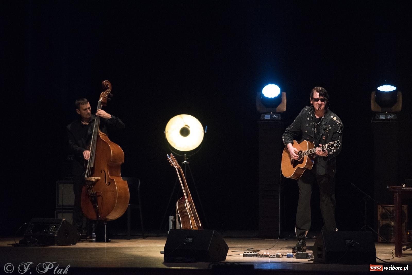 Zdjęcie w galerii na portalu naszraciborz.pl: Klauzula Sumienia - Maciej Maleńczuk w RCK wiadomości z regionu