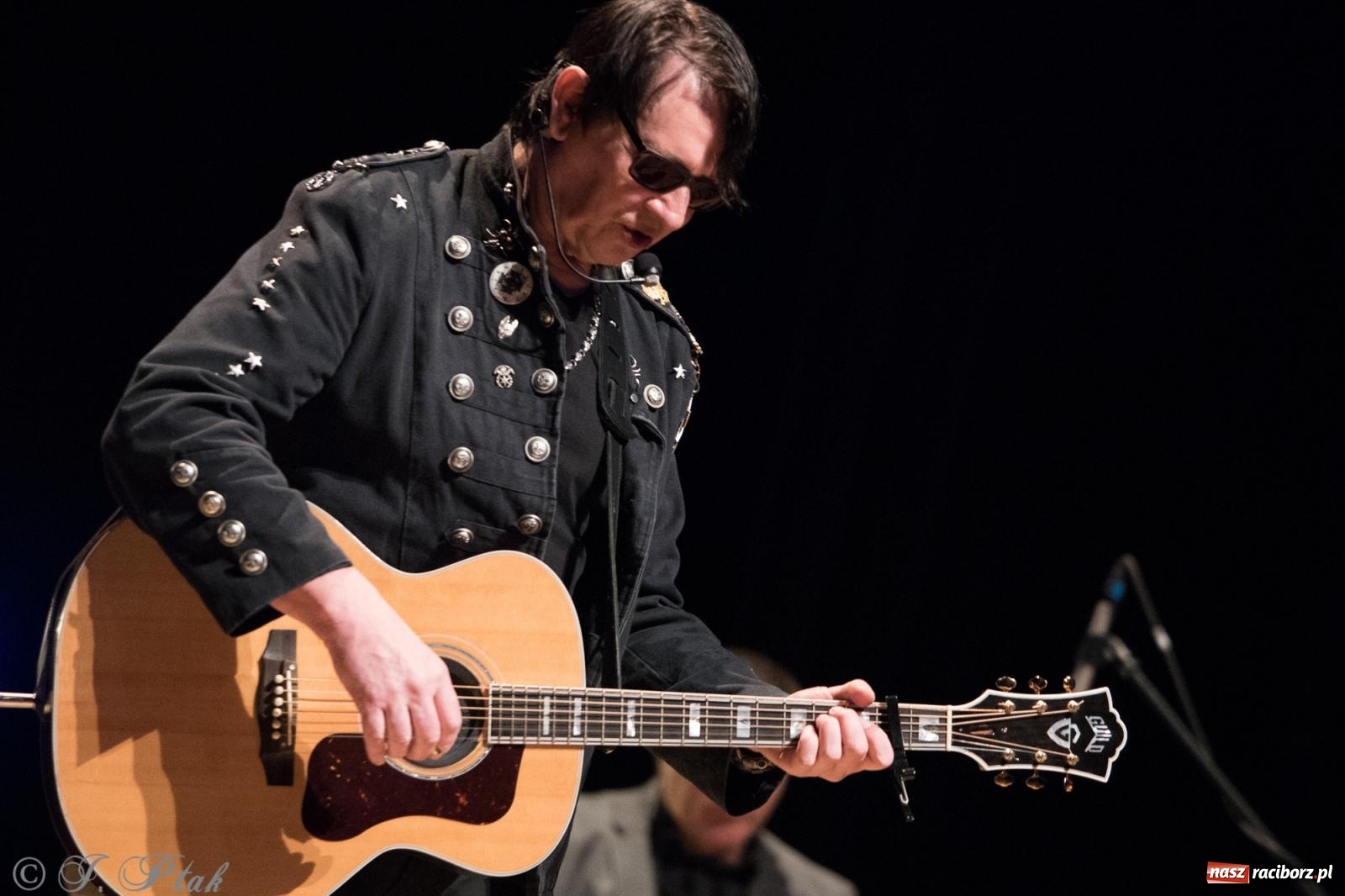 Zdjęcie w galerii na portalu naszraciborz.pl: Klauzula Sumienia - Maciej Maleńczuk w RCK wiadomości z regionu