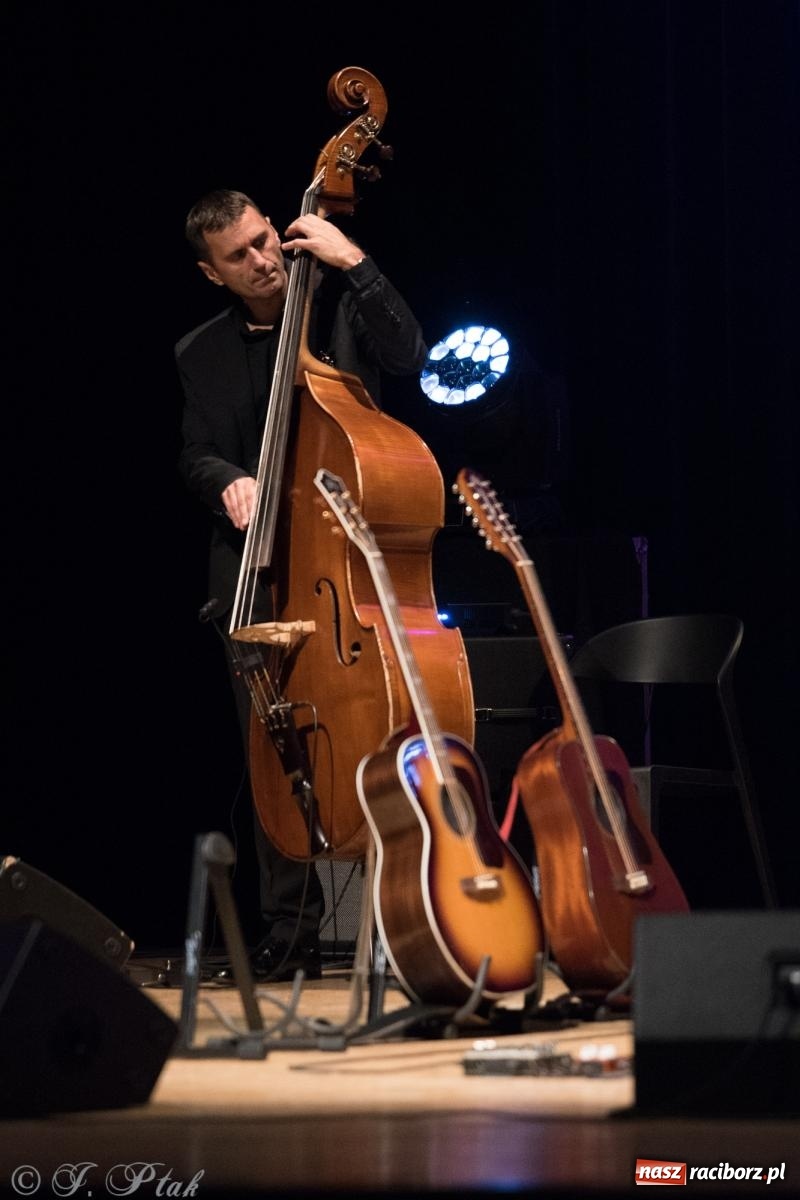 Zdjęcie w galerii na portalu naszraciborz.pl: Klauzula Sumienia - Maciej Maleńczuk w RCK wiadomości z regionu