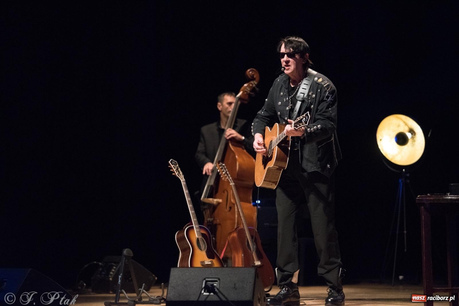 Zdjęcie w galerii na portalu naszraciborz.pl: Klauzula Sumienia - Maciej Maleńczuk w RCK wiadomości z regionu