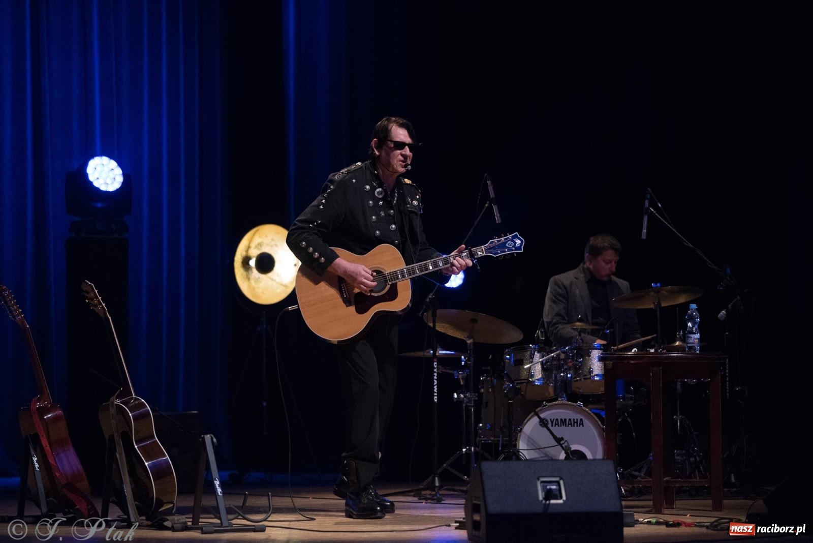 Zdjęcie w galerii na portalu naszraciborz.pl: Klauzula Sumienia - Maciej Maleńczuk w RCK wiadomości z regionu