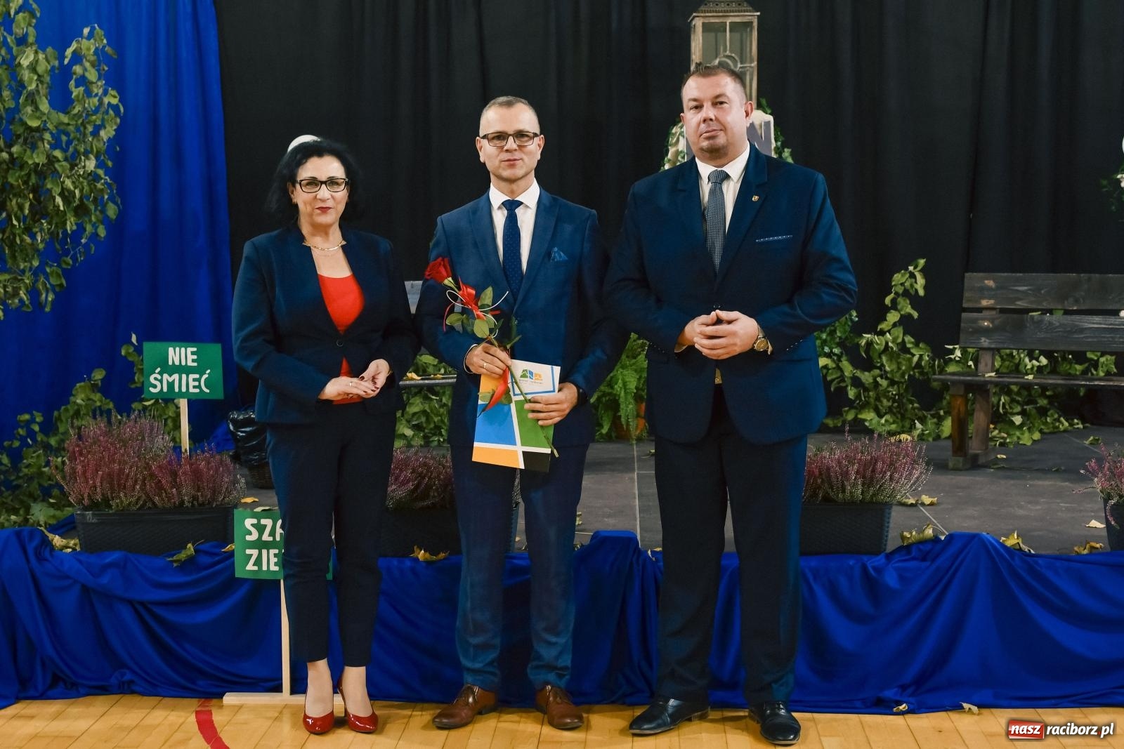 Zdjęcie w galerii na portalu naszraciborz.pl: Powiatowy Dzień Edukacji Narodowej w II LO wiadomości z regionu