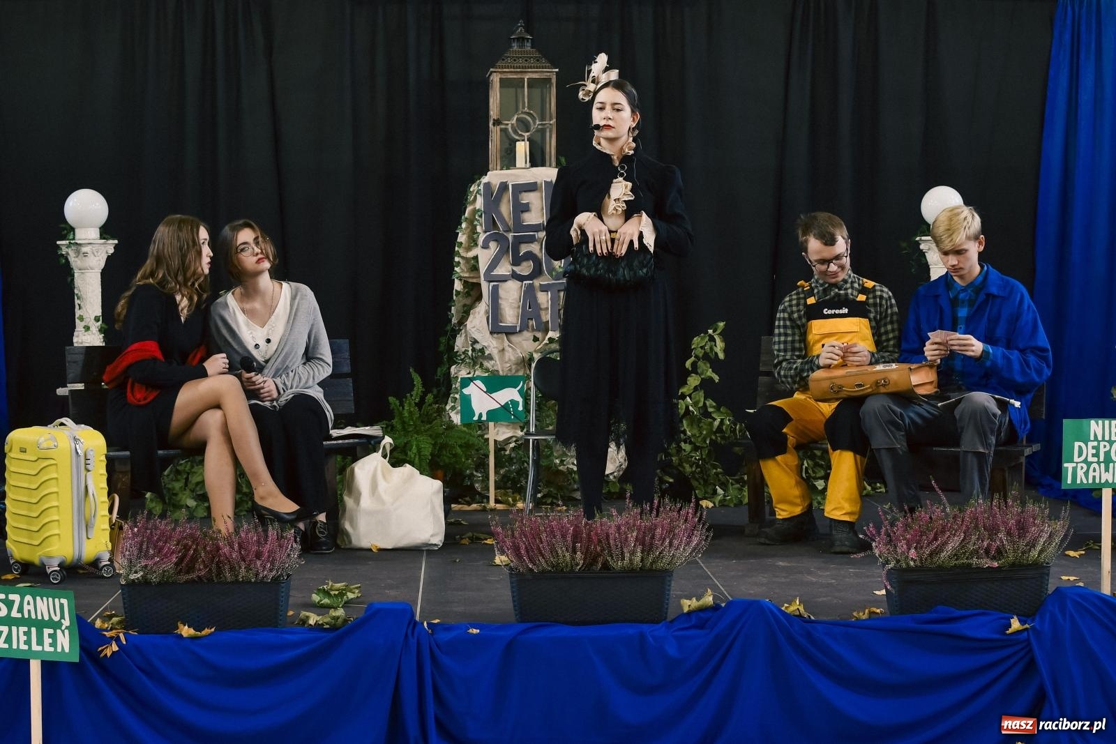 Zdjęcie w galerii na portalu naszraciborz.pl: Powiatowy Dzień Edukacji Narodowej w II LO wiadomości z regionu