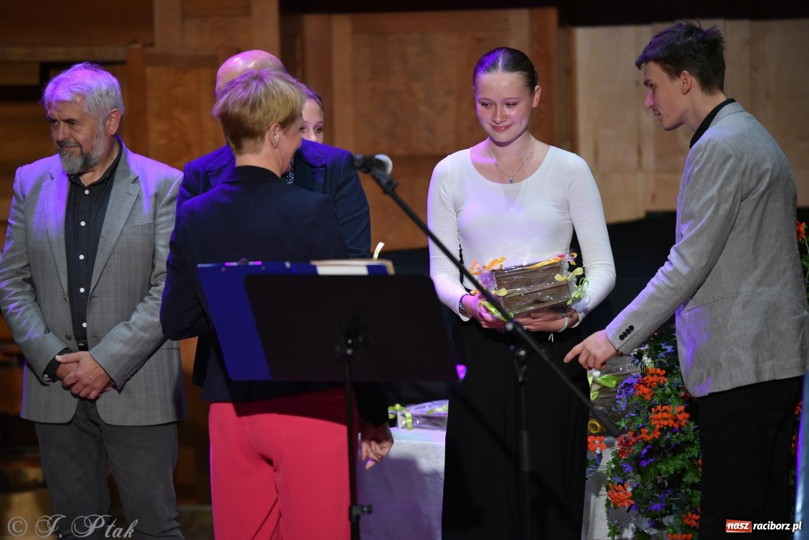 Zdjęcie w galerii na portalu naszraciborz.pl: Dzień Edukacji Narodowej w raciborskiej szkole muzycznej [FOTO i WIDEO] wiadomości z regionu