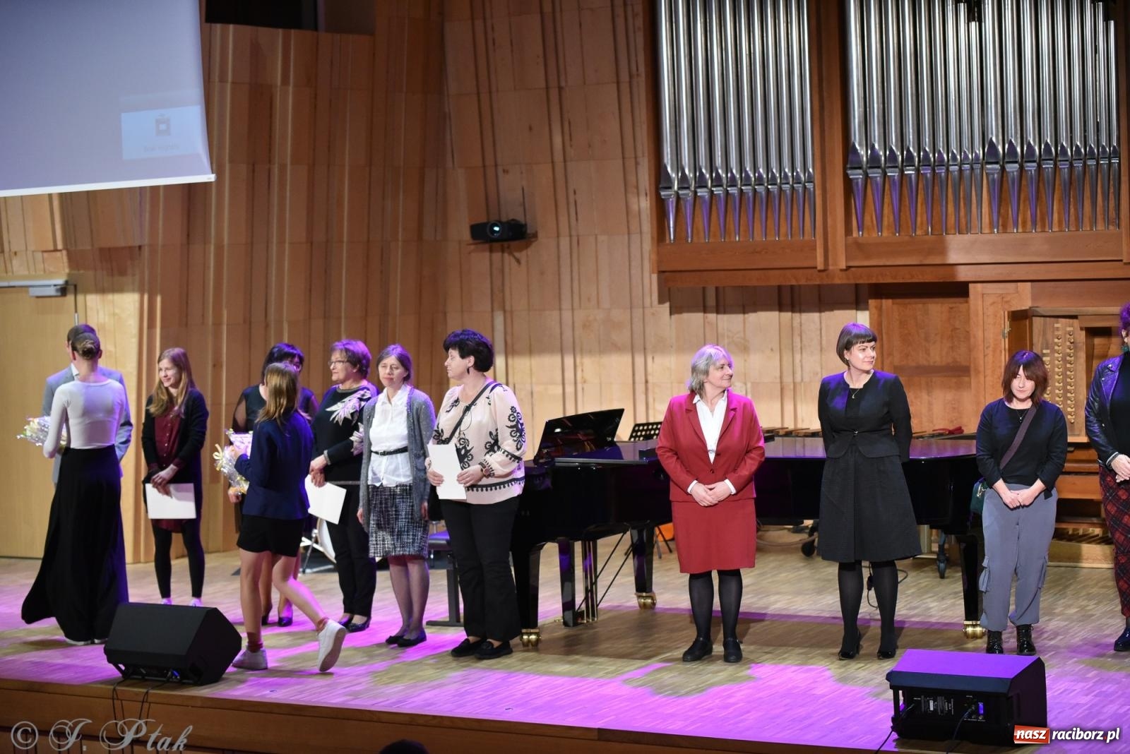 Zdjęcie w galerii na portalu naszraciborz.pl: Dzień Edukacji Narodowej w raciborskiej szkole muzycznej [FOTO i WIDEO] wiadomości z regionu