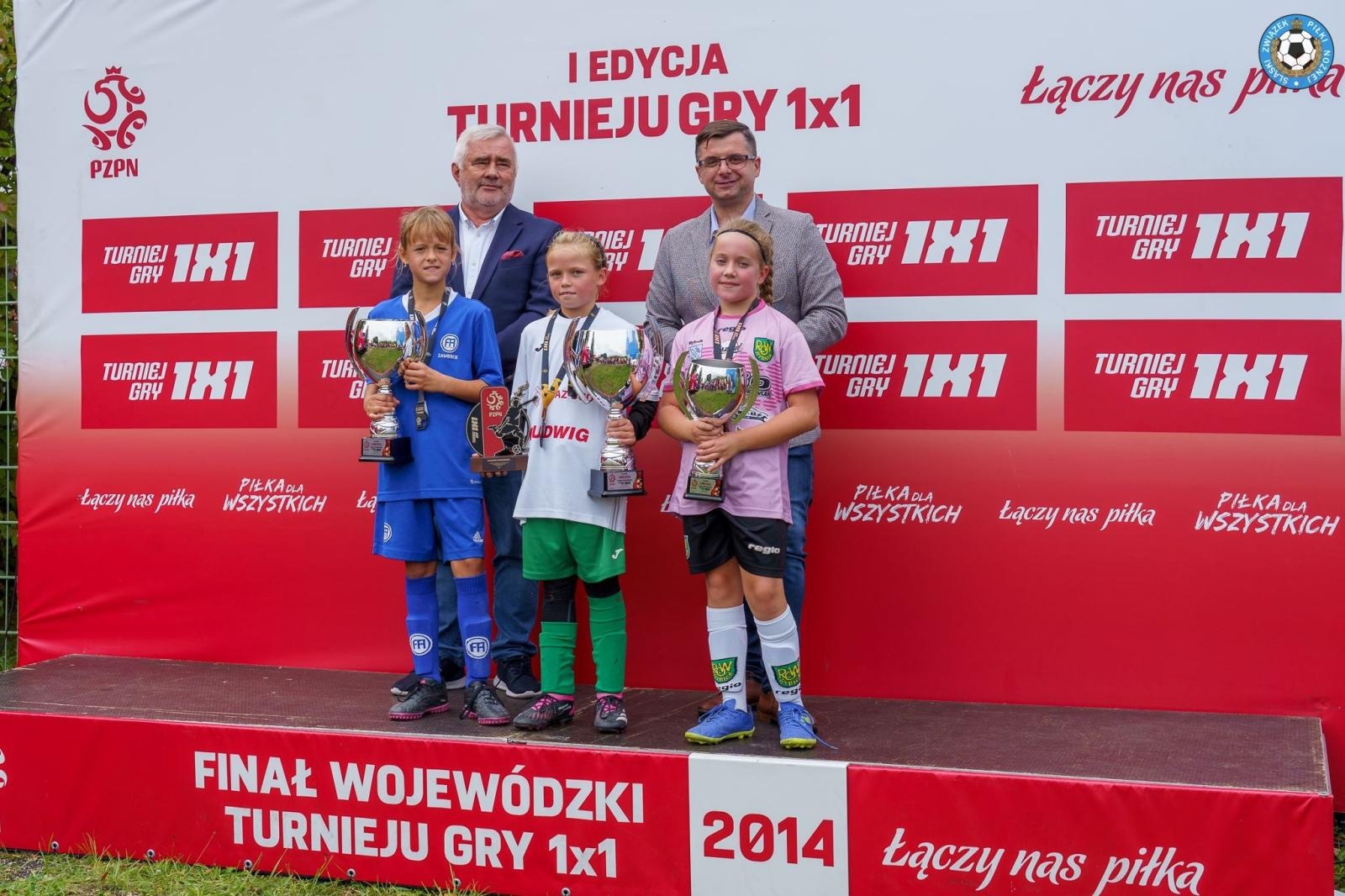 Zdjęcie w galerii na portalu naszraciborz.pl: Ponad 30 tys. uczestników turnieju 1x1. Wśród nich piłkarka AP Gol Racibórz wiadomości z regionu