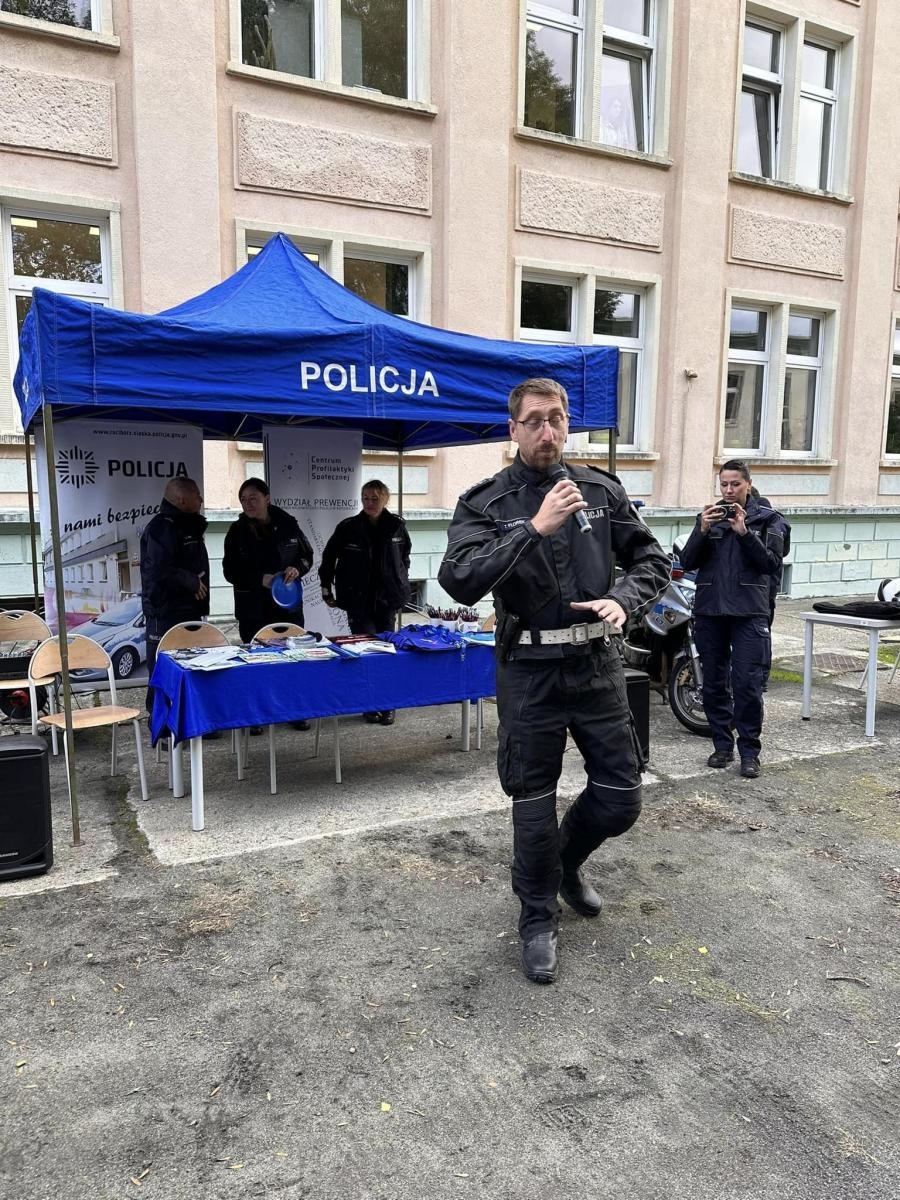 Zdjęcie w galerii na portalu naszraciborz.pl: Razem bezpieczniej – akcja Instytutu Studiów Społecznych wiadomości z regionu